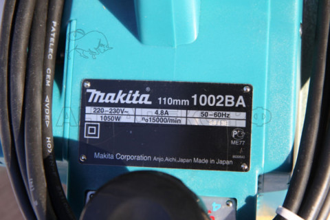 Рубанок Makita 1002 ВА 1050 Вт, 15000 об/мин