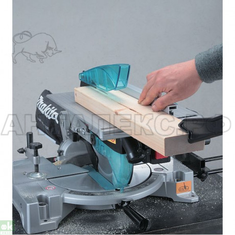 Пила комбинированная Makita LН 1040