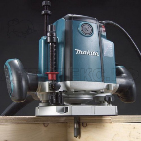 Фрезер Makita RP 2301 FCX 2100Вт цанга 12мм подсветка