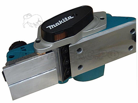 Рубанок Makita КР 0800