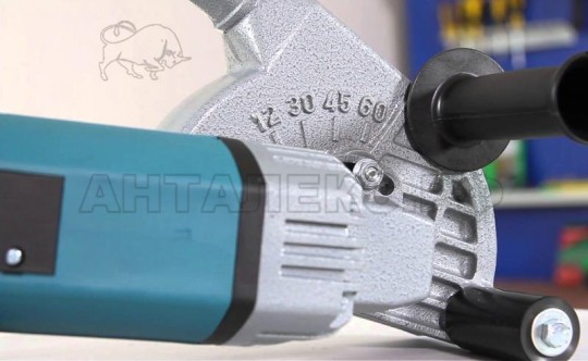 Штроборез Makita SG 180