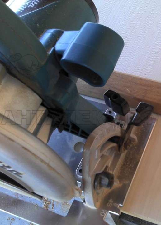 Пила циркулярная Makita 5007N  1800 Вт