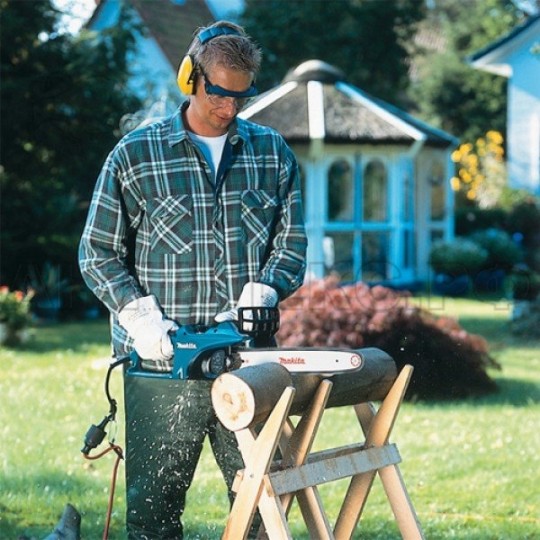 Пила цепная Makita UC 3520 А 1,8кВт, длина 350мм