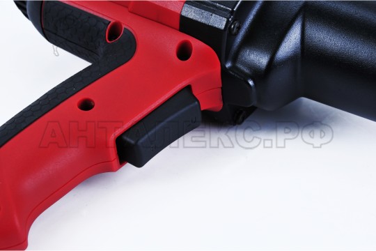 Гайковерт Elitech ГУ 350РЭ 900Вт,3400у\м,350Нм,квадрат 1\2",4,5кг,кор(E2201.008.00)  Е2201.008.00