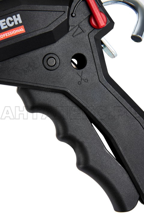 Пистолет для герметика ELITECH 710402 закрытый.Усилие 135 кг,код 207211