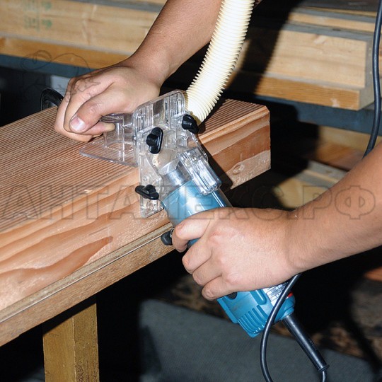 Фрезер Makita 3708 кромочн 440Вт цанга 6мм