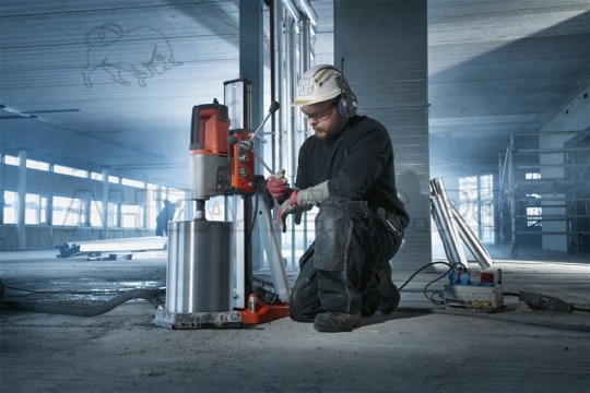 Бурмашина Husqvarna DMS 240