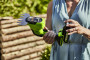 Аккумуляторные садовые ножницы-кусторез Greenworks G24SHT 24V
